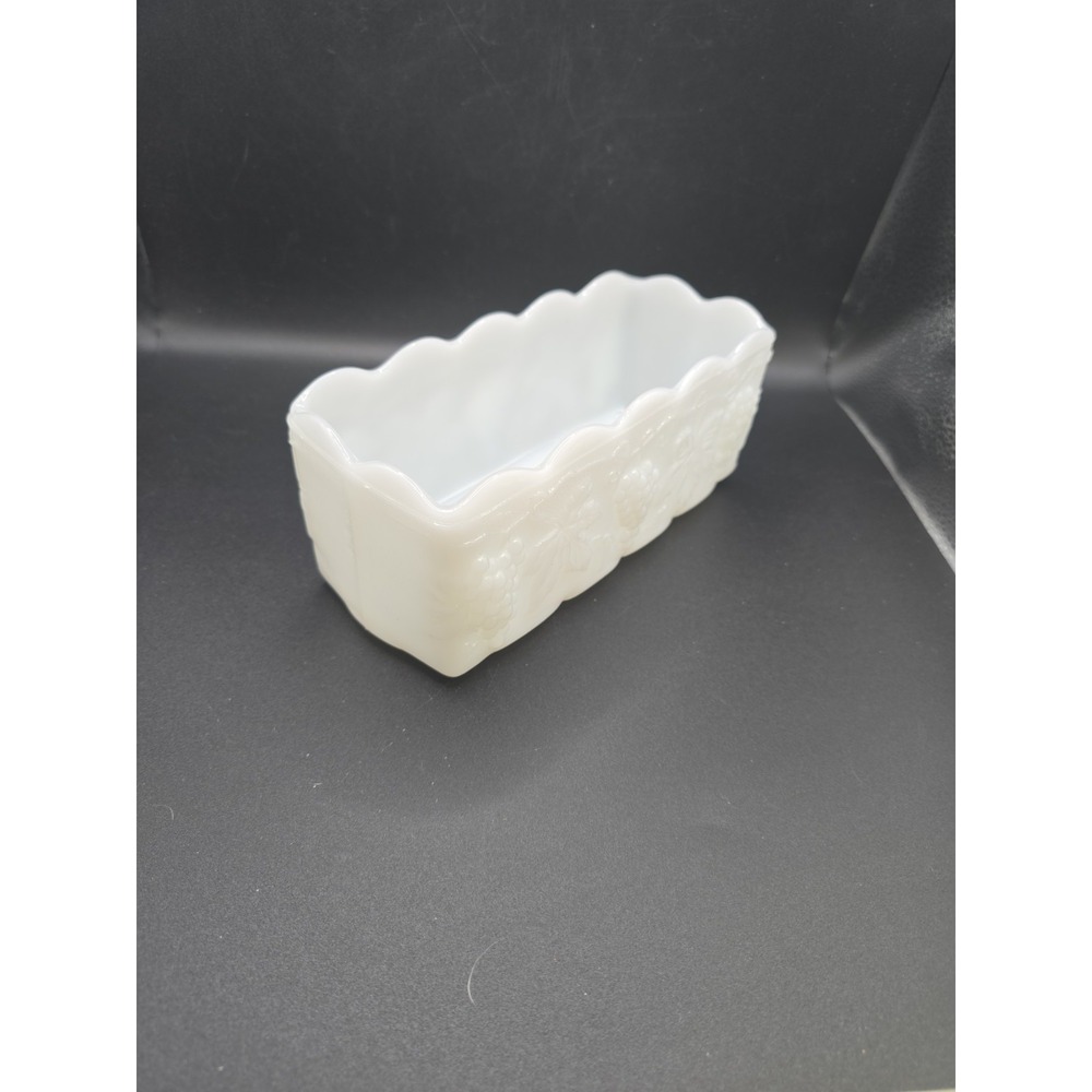 White Milk Glass Grape Pattern Rectangular Planter - Picture 3 of 8